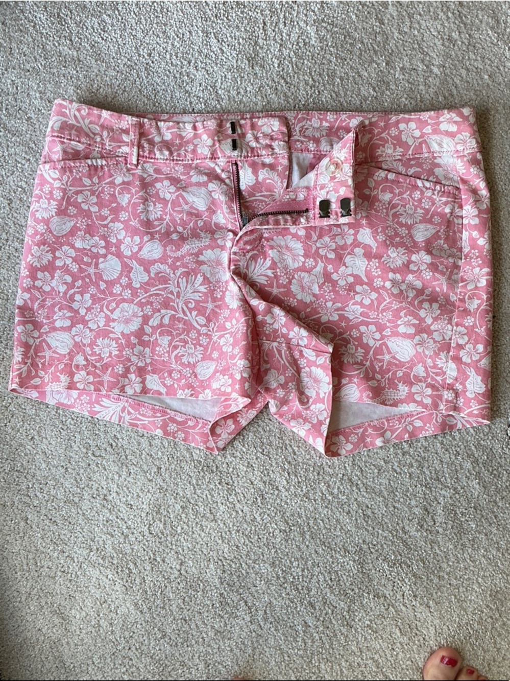 Old Navy Shorts Pink & White Sz 6